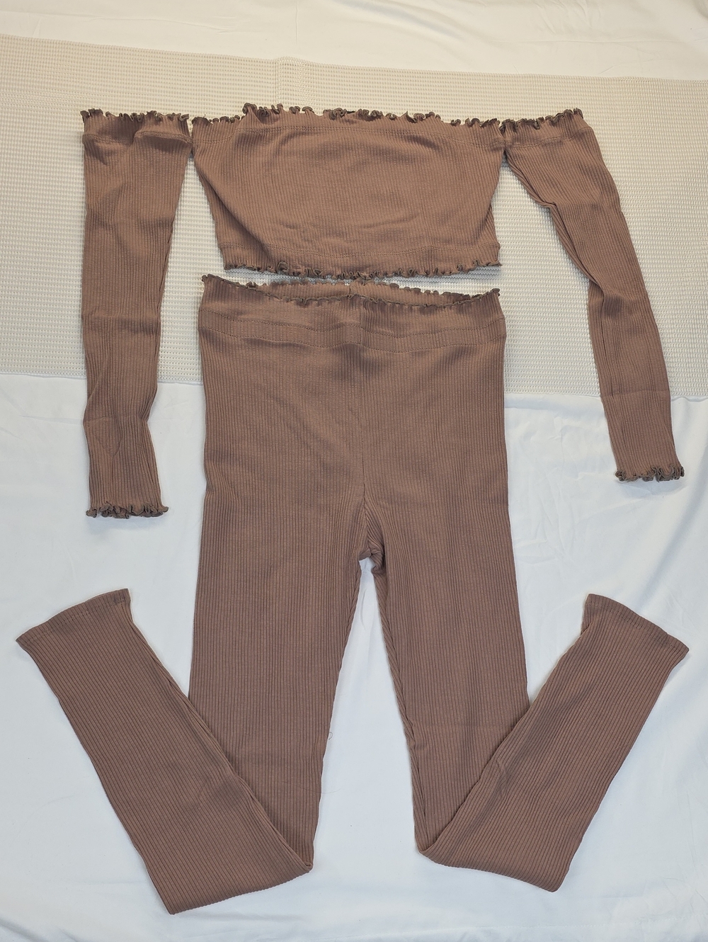 Ribbed Off-Shoulder Crop Top & High-Waist Leggings Set - Brown XL